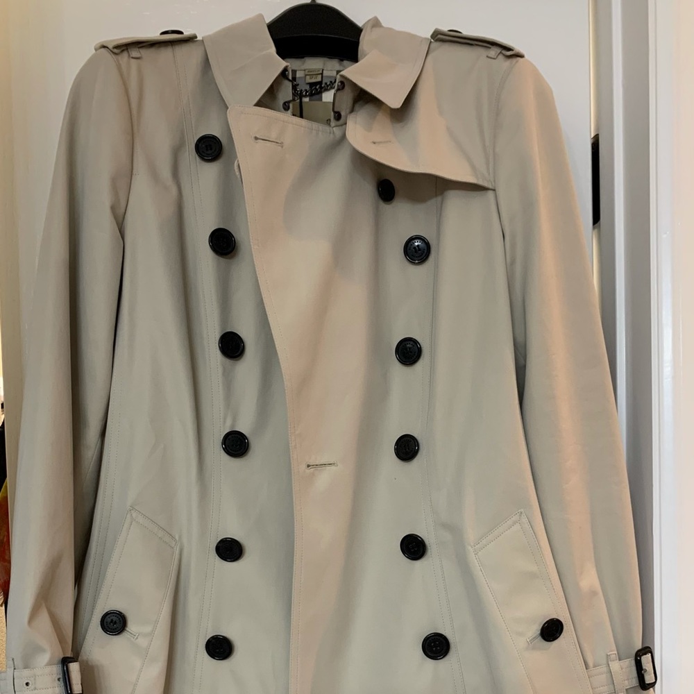 Burberry Chelsea Mid-length Trench Coat US10